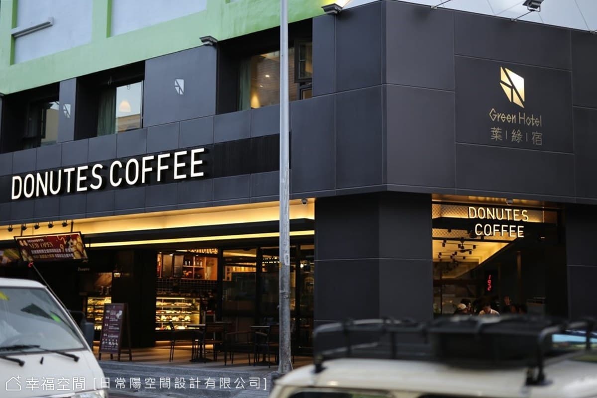 黑調摩登 CAFE|工業風|60坪