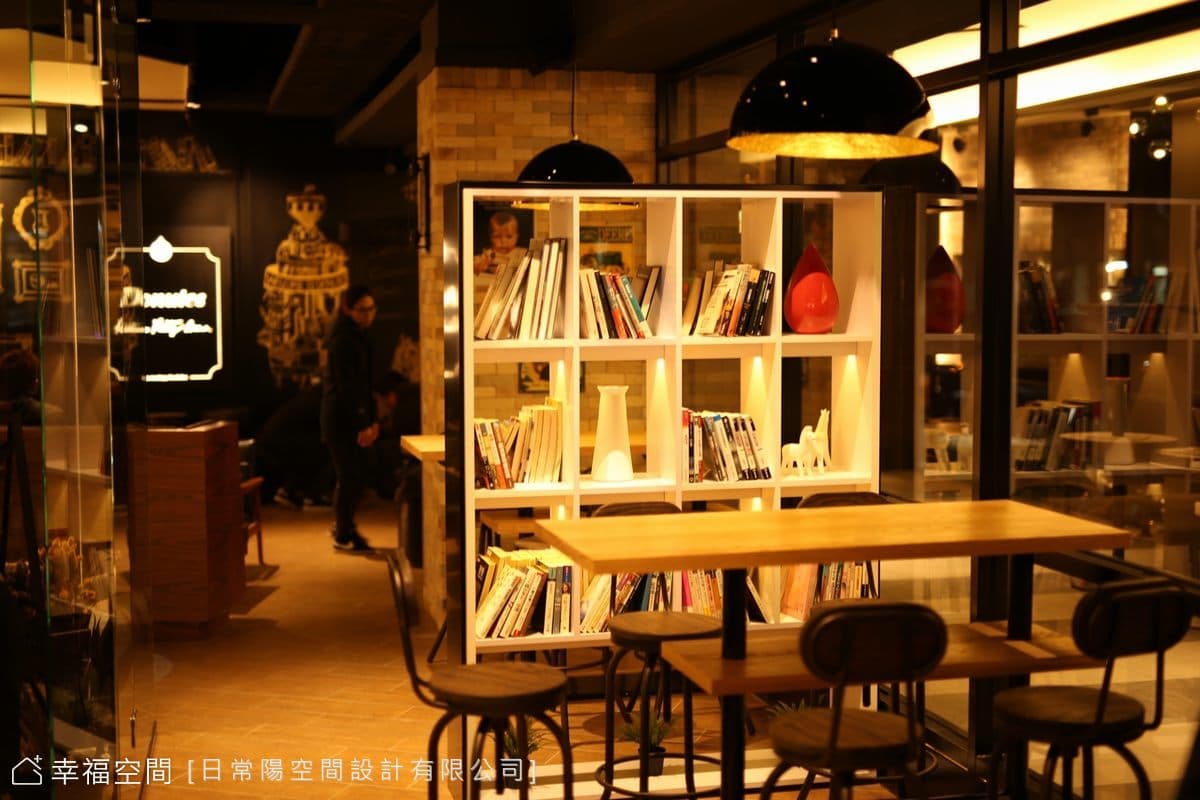 黑調摩登 CAFE|工業風|60坪