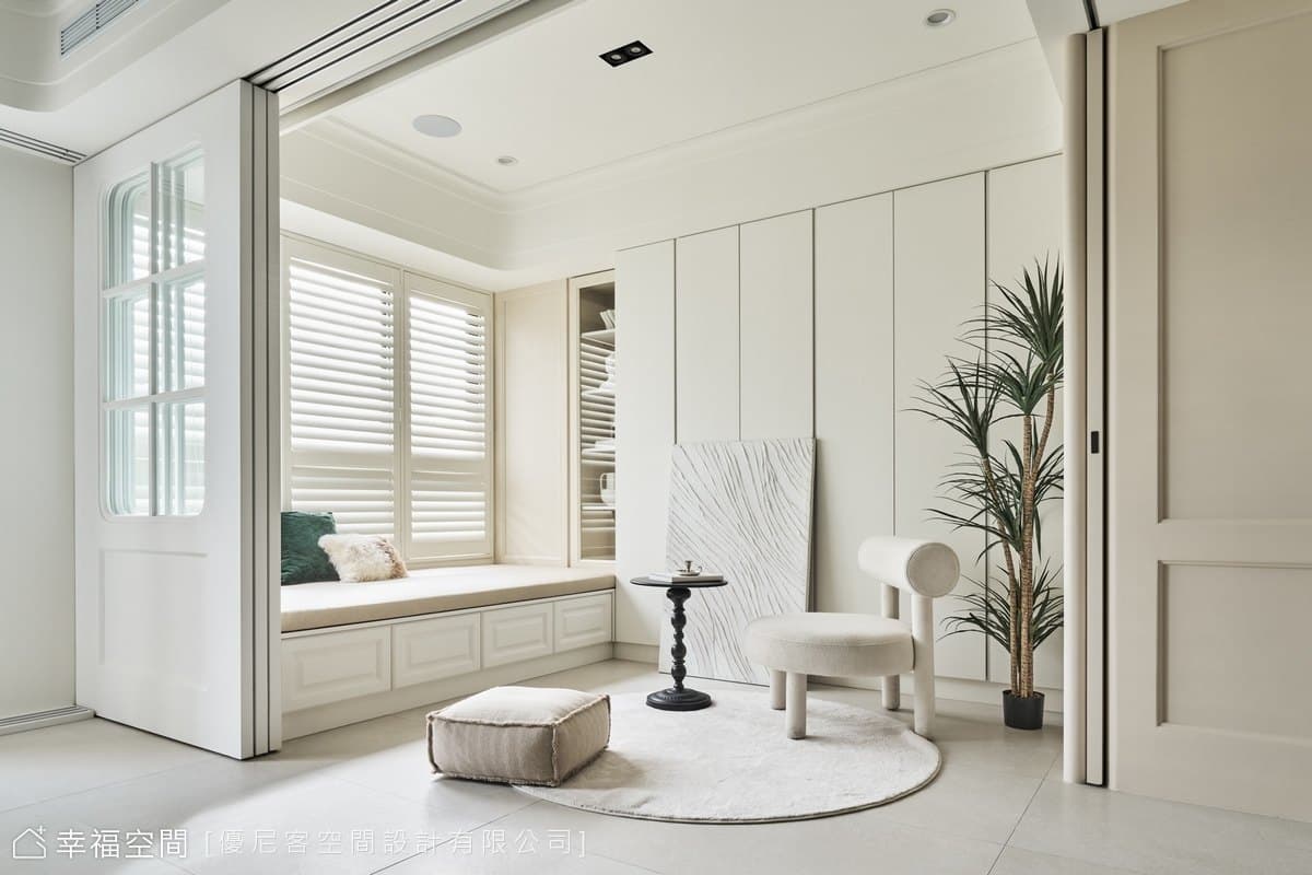 neoclassical