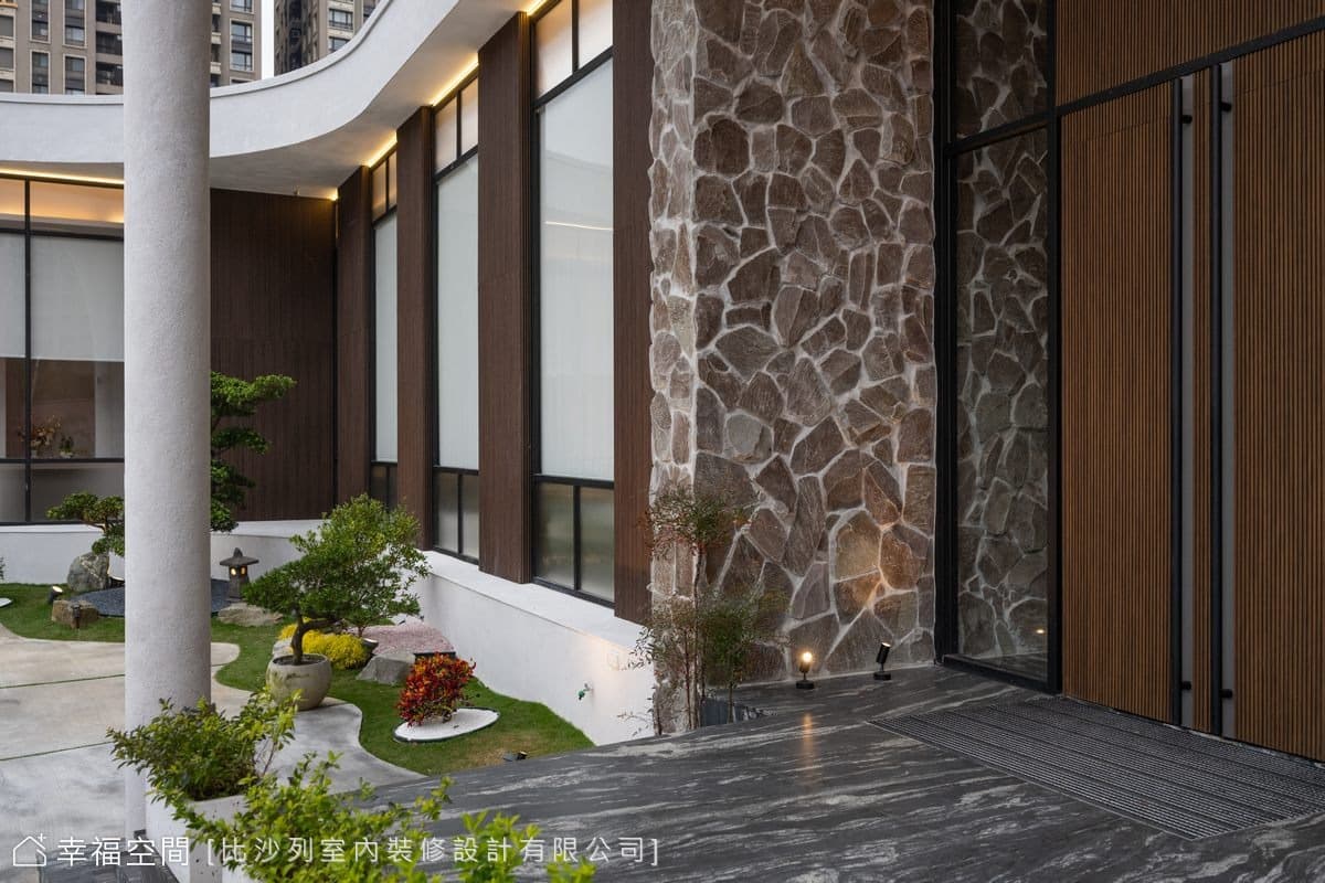 高規格接待中心 樣品屋實現家的想像（上）