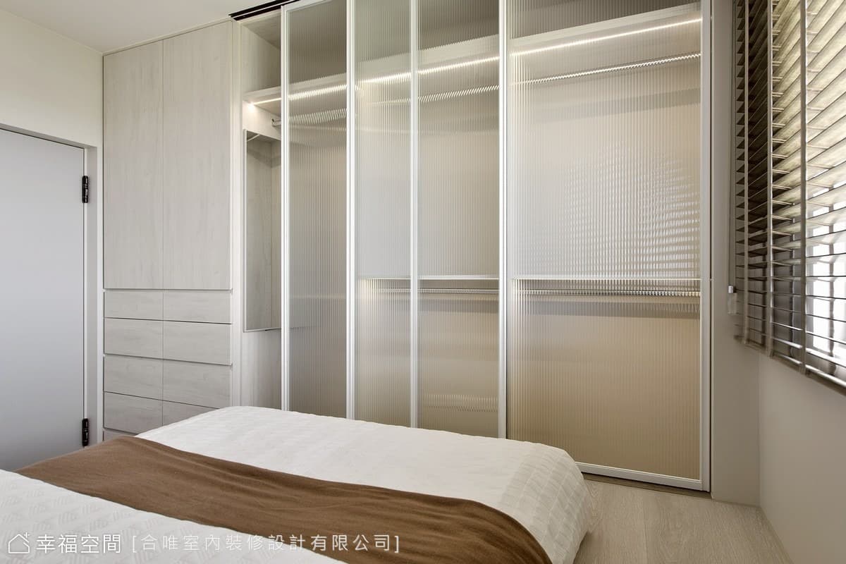 沉斂簡約現代質居│40坪