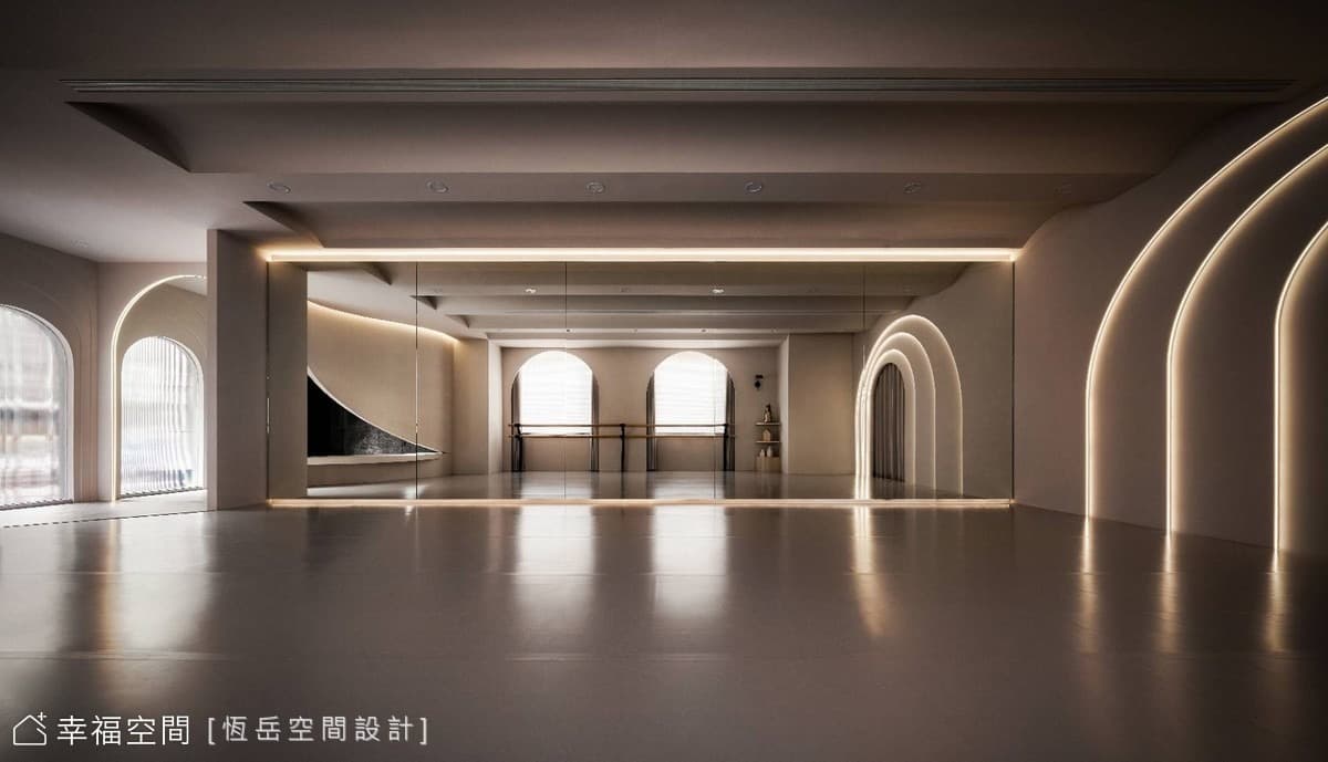 輕靈優雅 自由迴旋｜侘寂風｜24坪