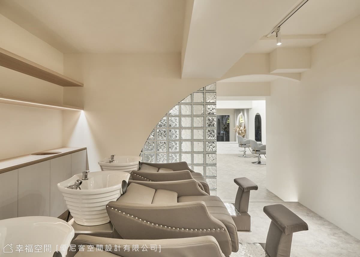 Apex hair salon