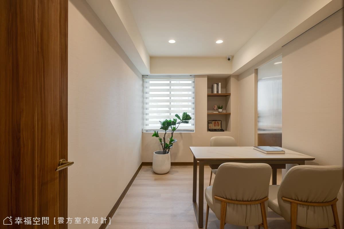 揮別冰冷印象  百坪診所體現家的溫潤自在｜現代風｜100坪