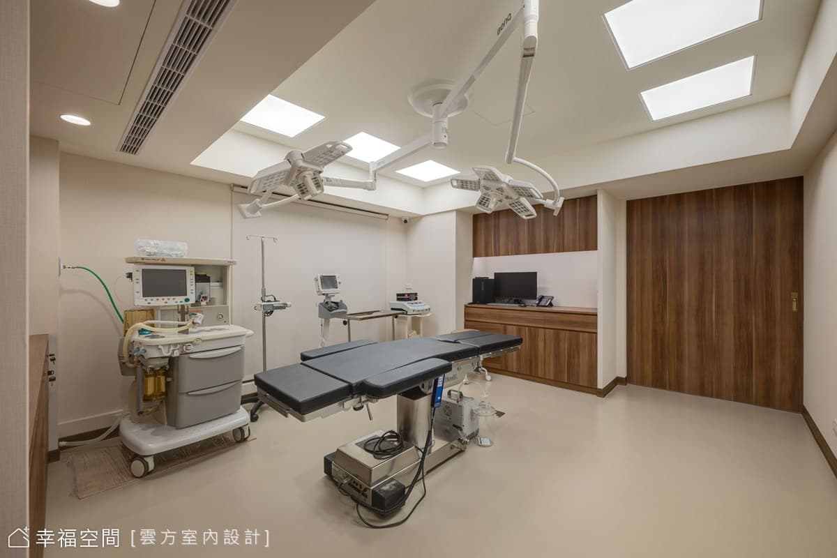 揮別冰冷印象  百坪診所體現家的溫潤自在｜現代風｜100坪