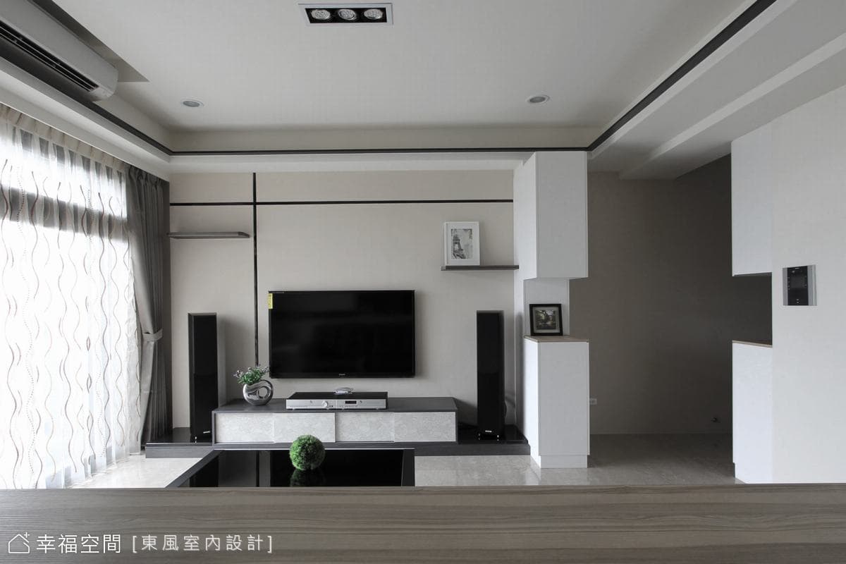 黑白混搭現代機能