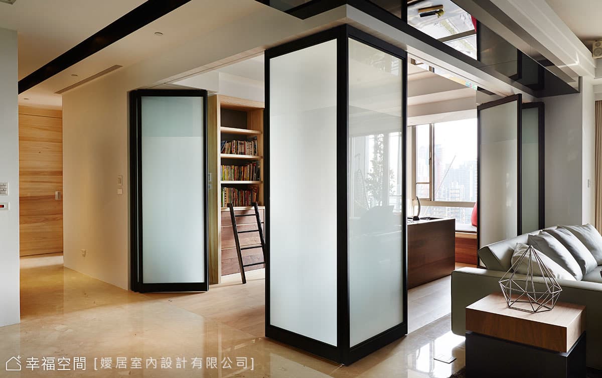 書房外