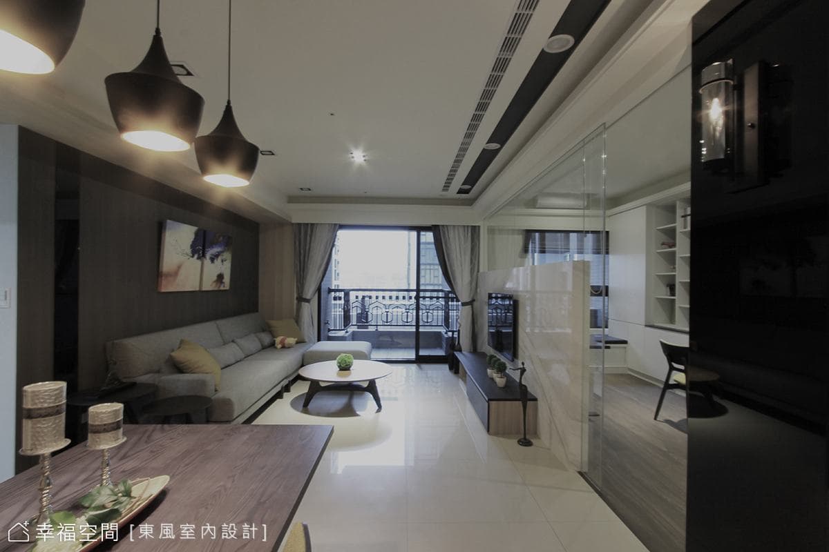 深色質感，耀眼簡單的力量