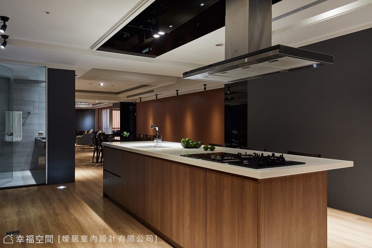 美術館特區大樓B（毛胚屋）（中）