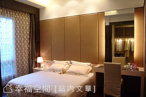 主臥房