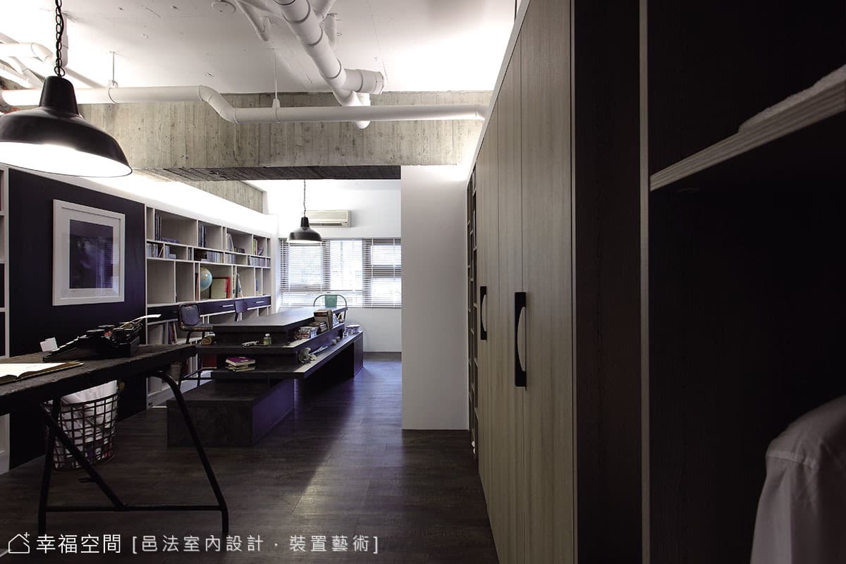工作桌