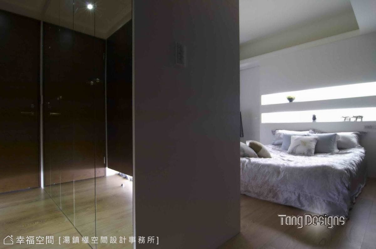 主臥房內玄關