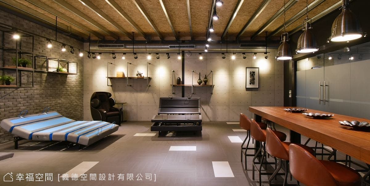 現代風格，演繹時尚多功能工作空間，鋼鐵俠、按摩椅……讓你感受不一樣的辦公環境