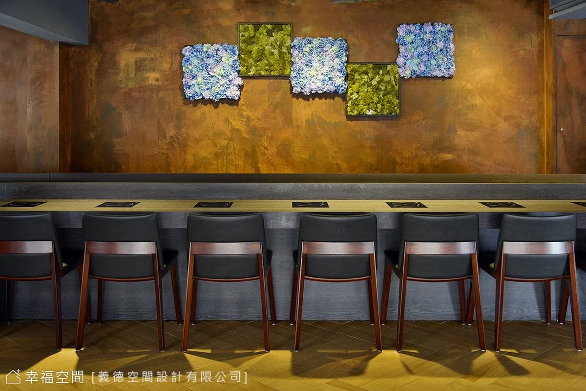 用韻味工業風打造 時尚浪漫用餐環境