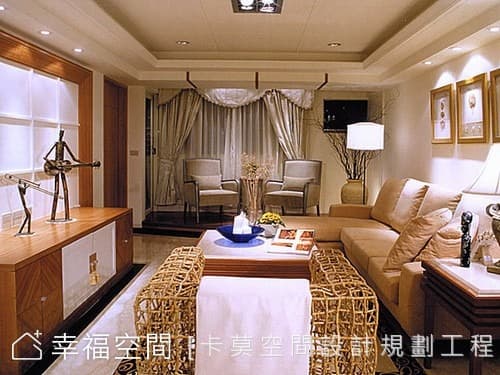 窗邊起居室