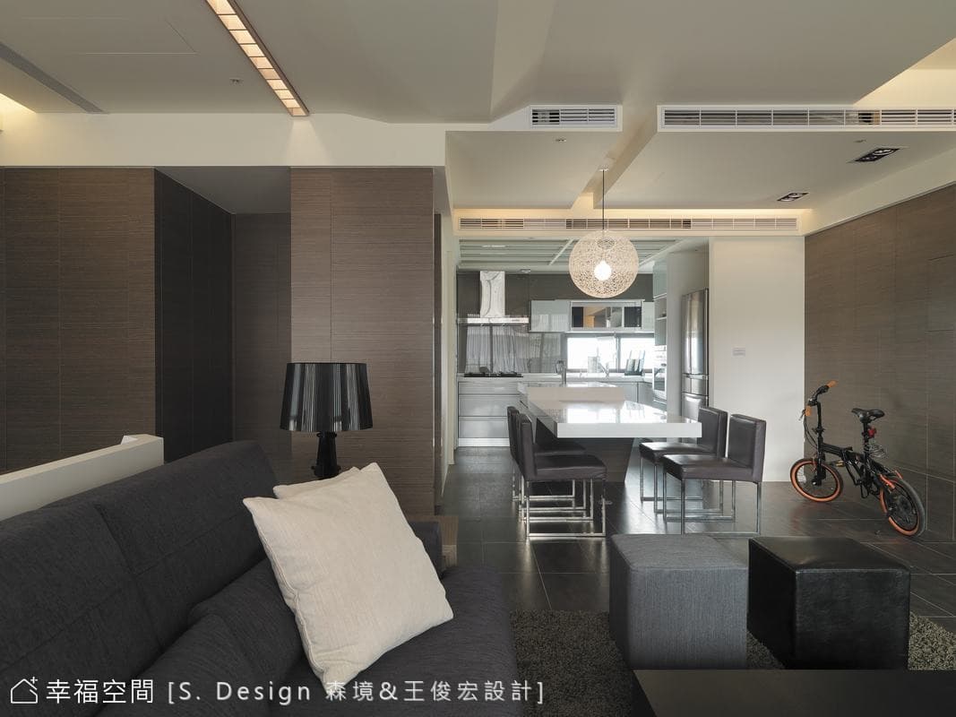 客廳望向餐廳(2)