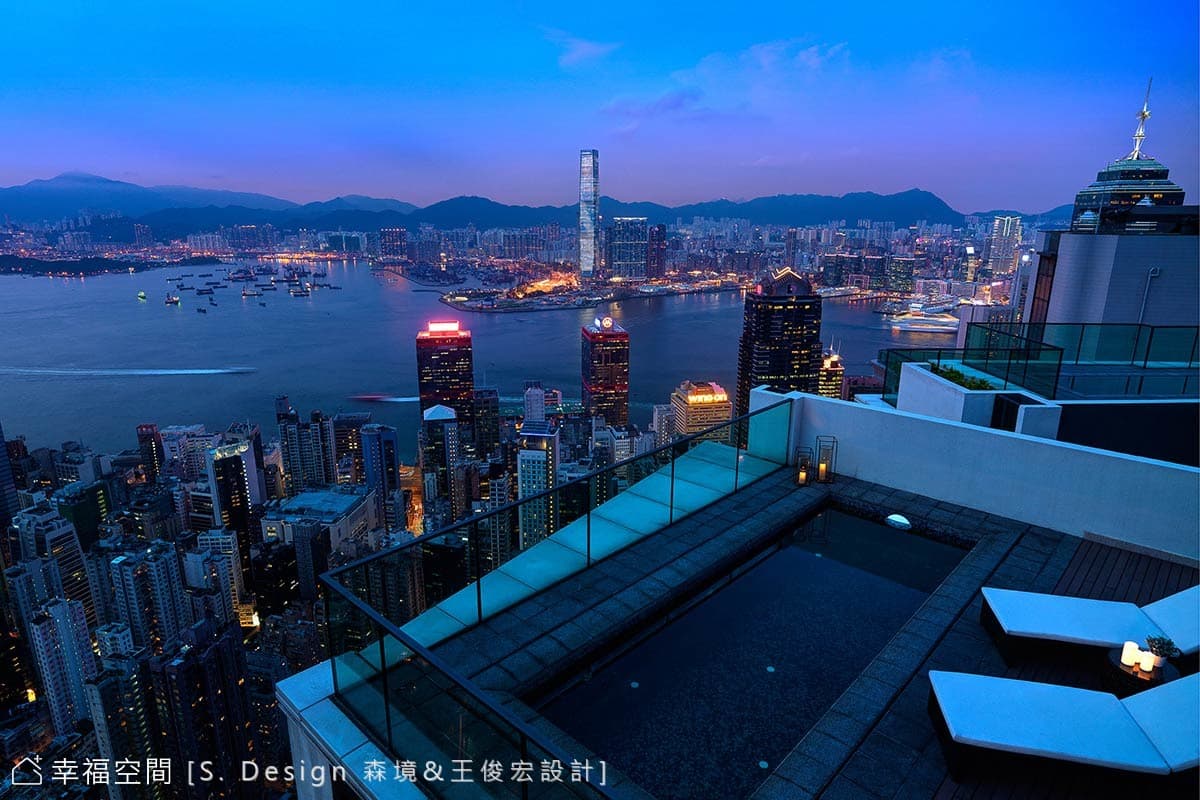 頂樓泳池