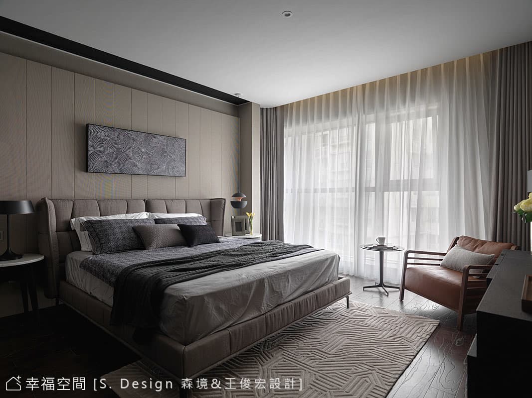 沉穩內斂