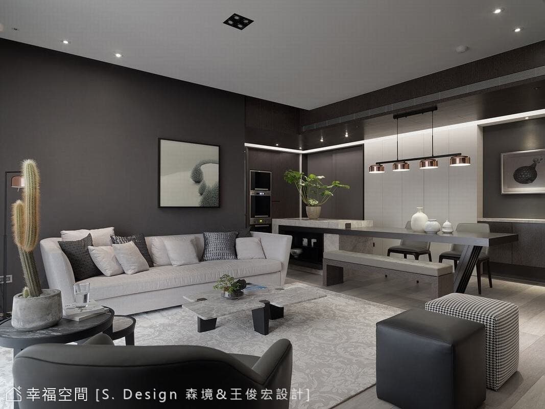 冪覆黑灰白