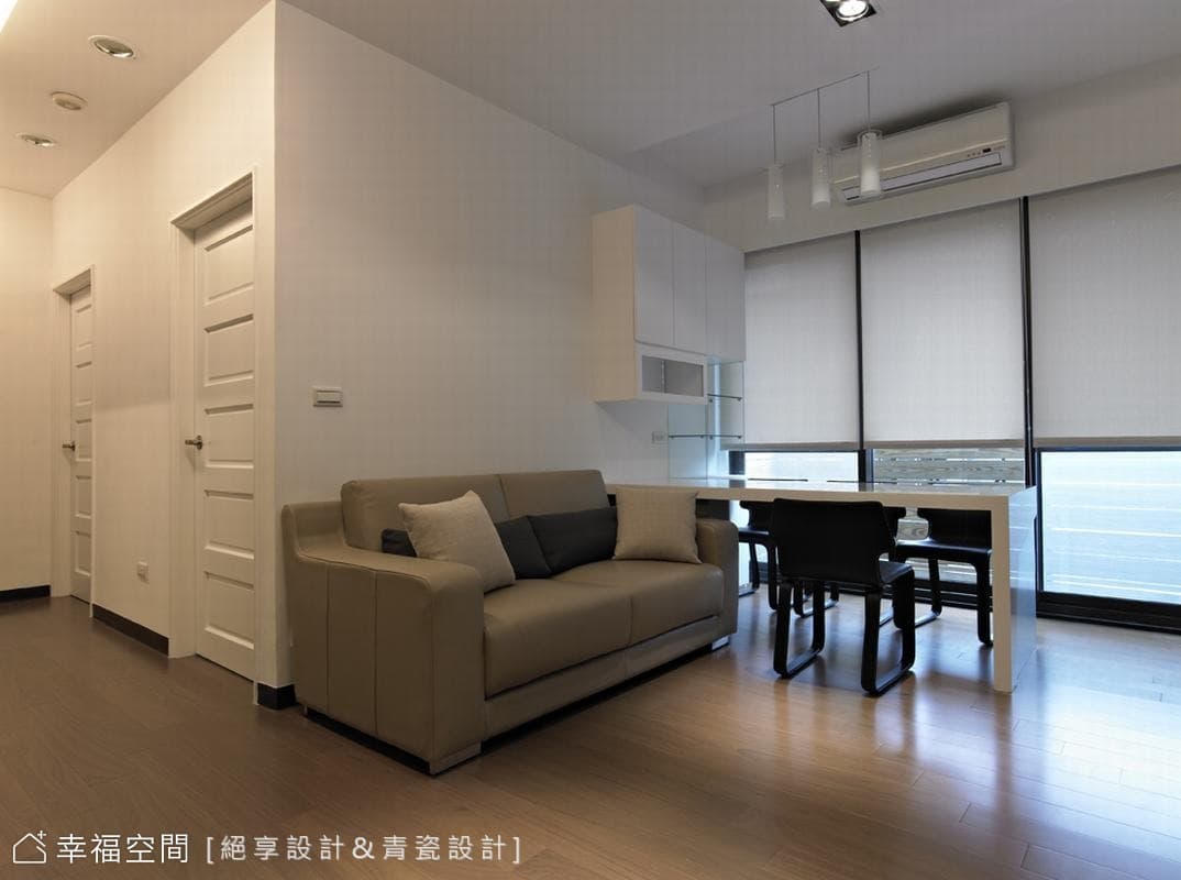 餐桌兼書桌