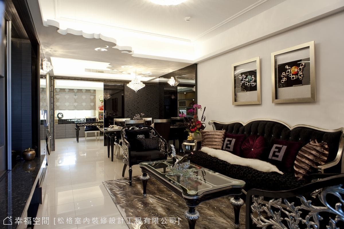 玄關望向室內