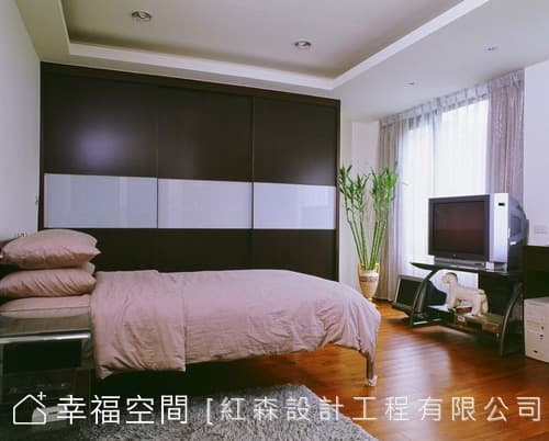 主臥室