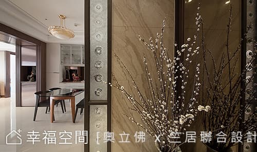 玄關望入室