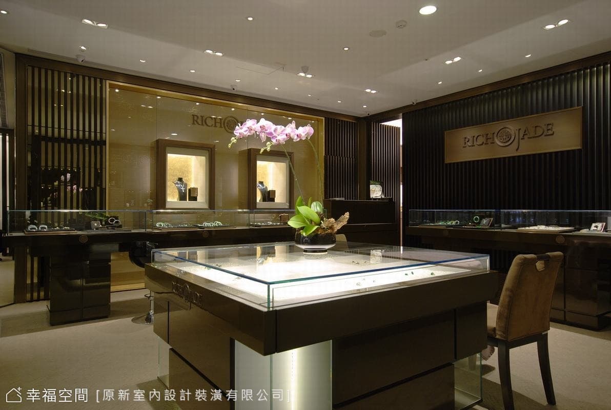 中島展櫃（2）
