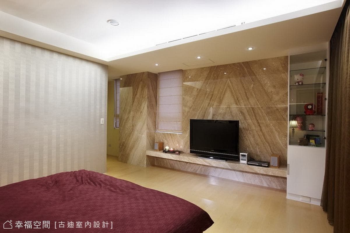 主臥電視牆