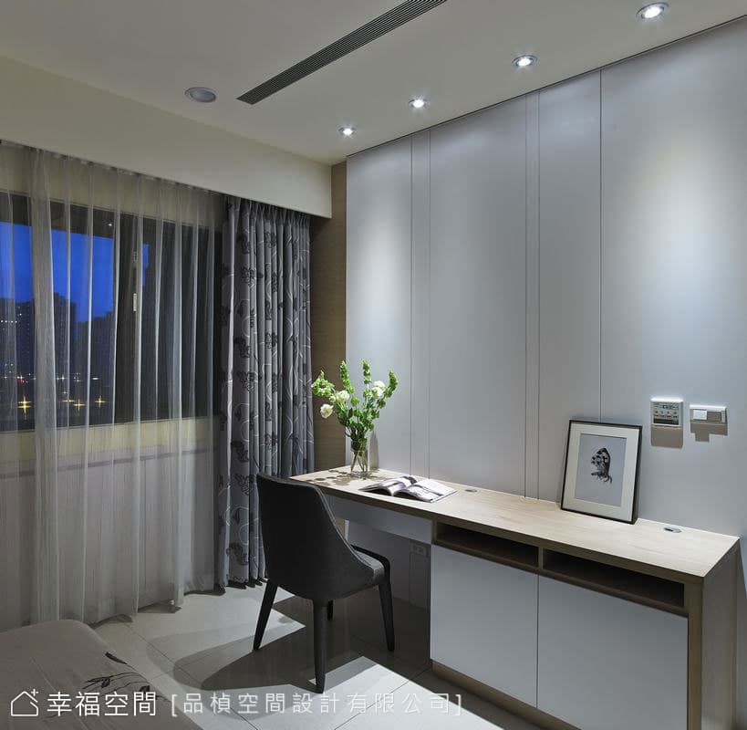 主臥房
