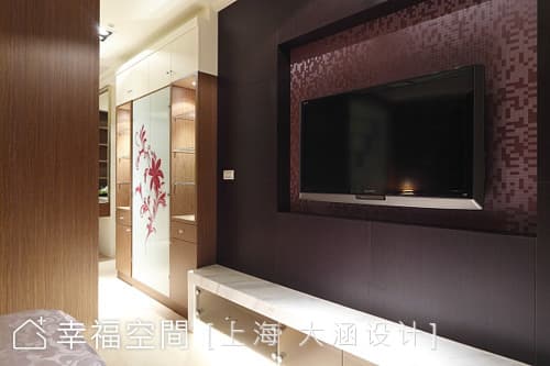 主臥電視牆
