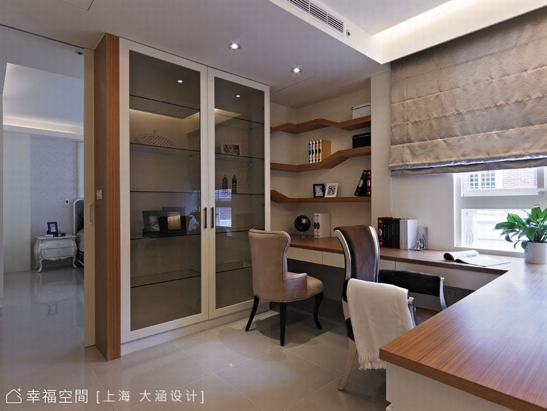 主臥書房