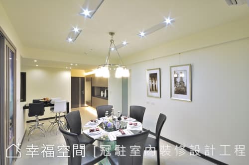 餐廳面向玄關