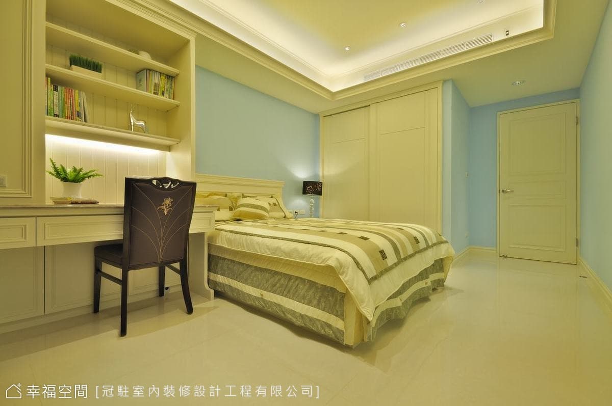 男孩書桌