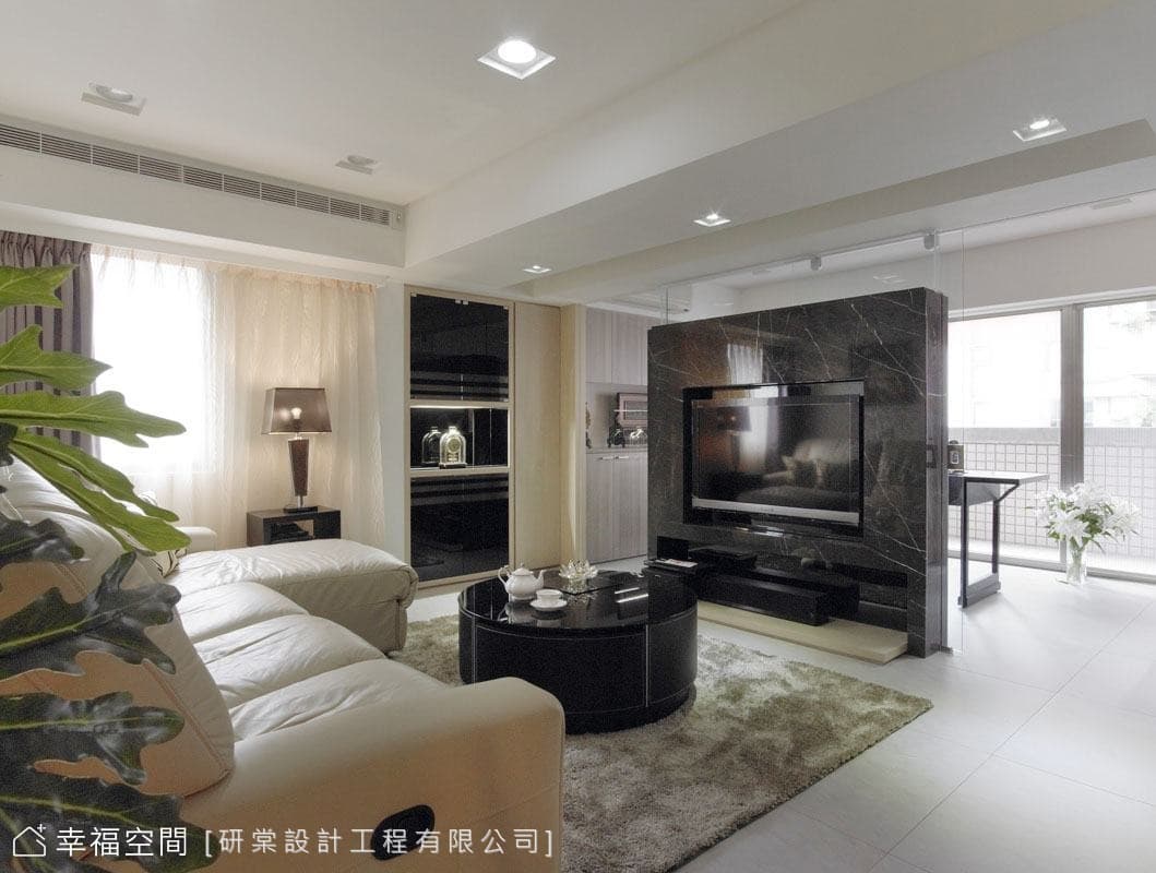 蛻變　光影間的自然律動
