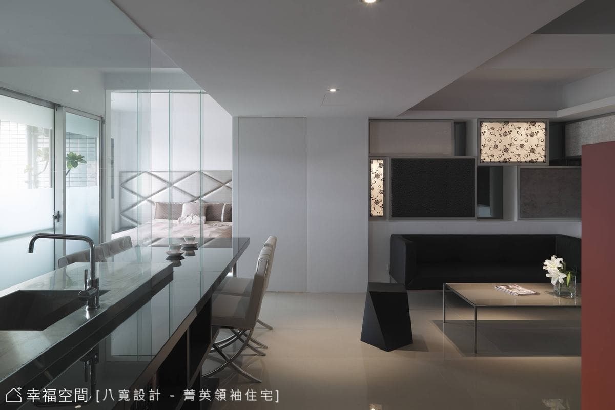 廚房與客廳