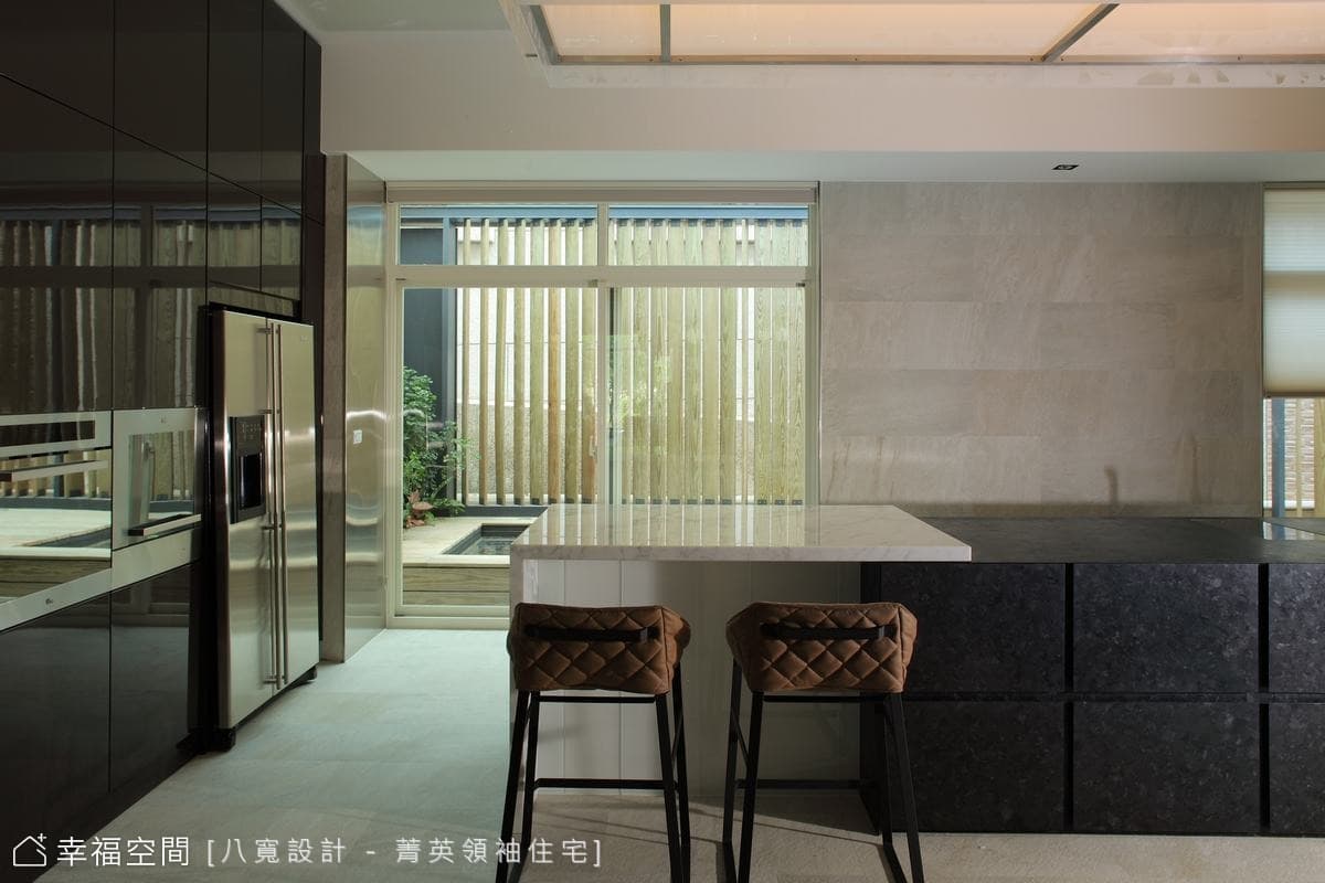 廚房與庭院