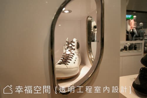 鏤空展示區
