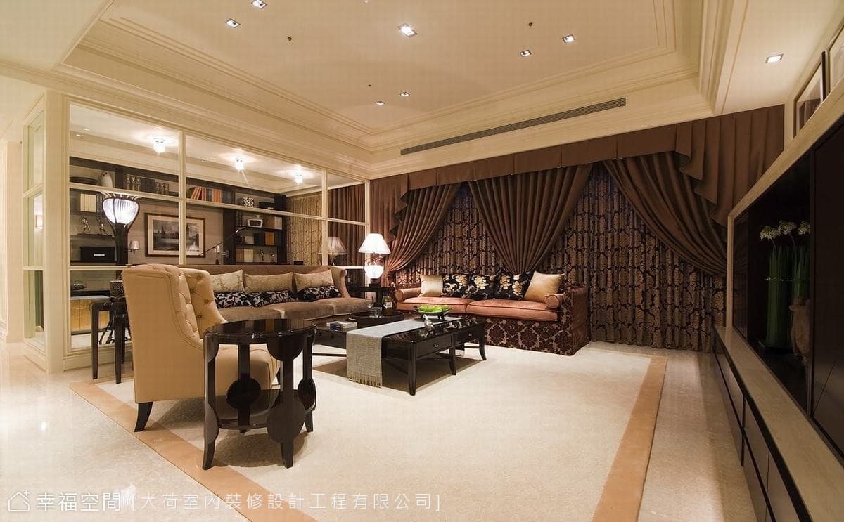 客廳望向書房