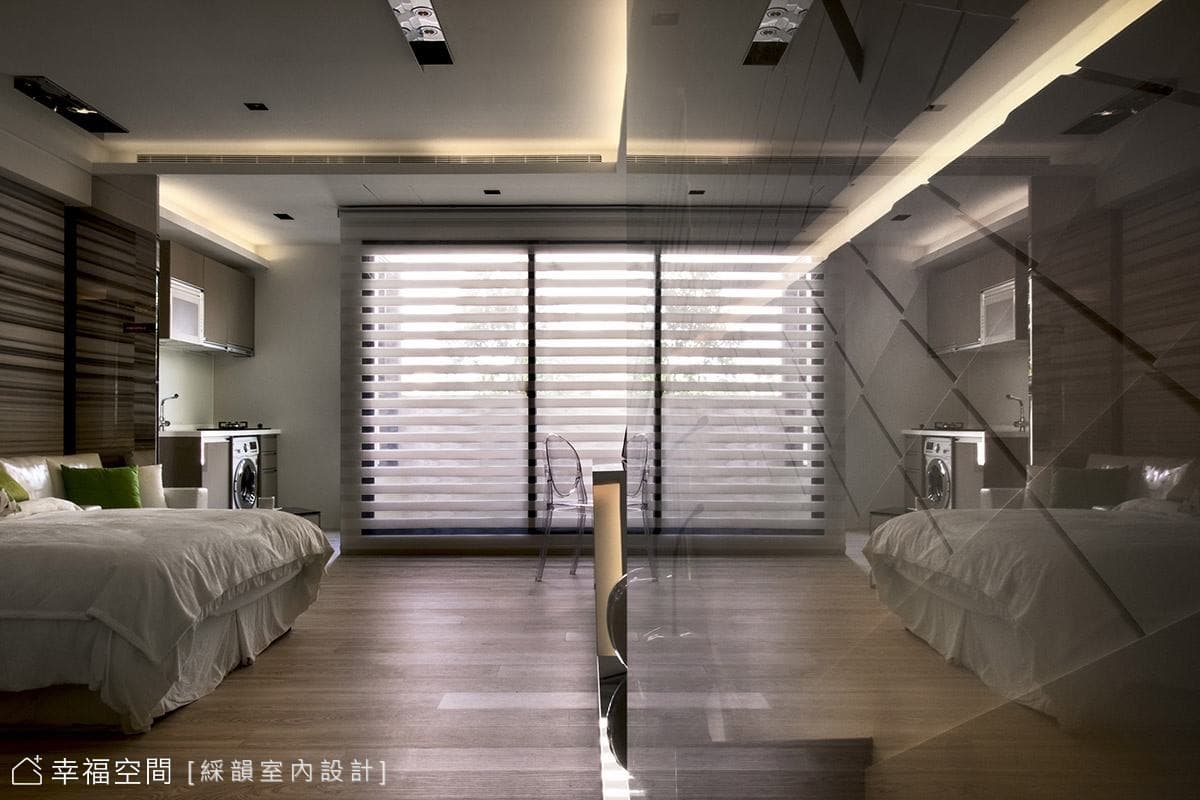 玻璃屏風