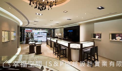 VIP區望向主展示區