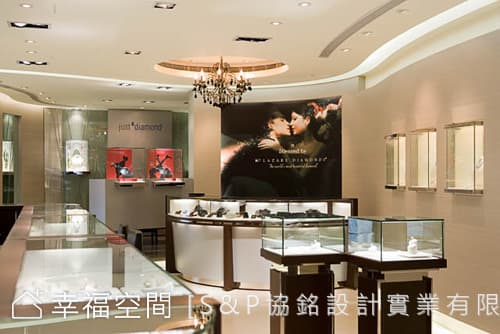 主展示區望向VIP區