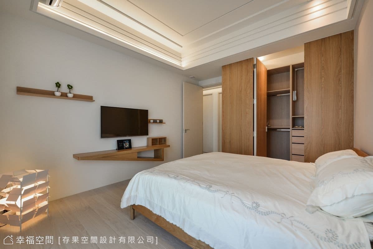 主臥電視牆
