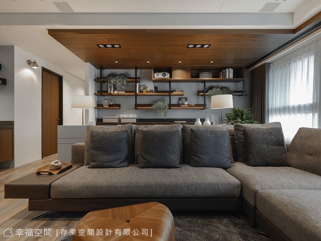 客廳端景