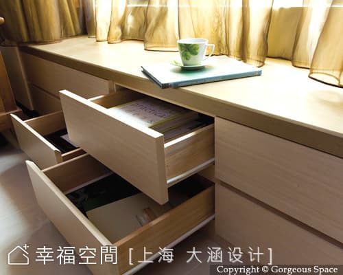 客廳收納櫃