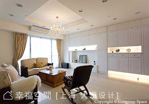 玄關進入客廳