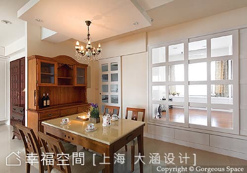 餐廳望向和室
