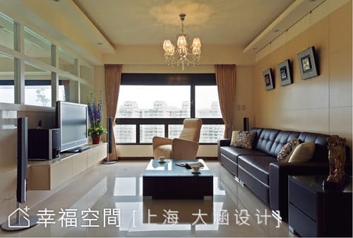 育英街周公館