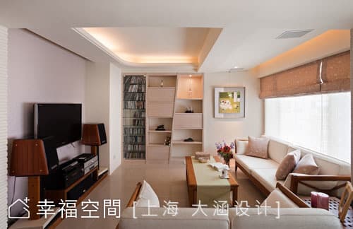 書房望向客廳