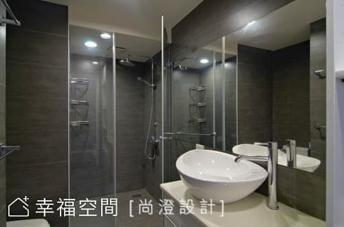 主臥衛浴